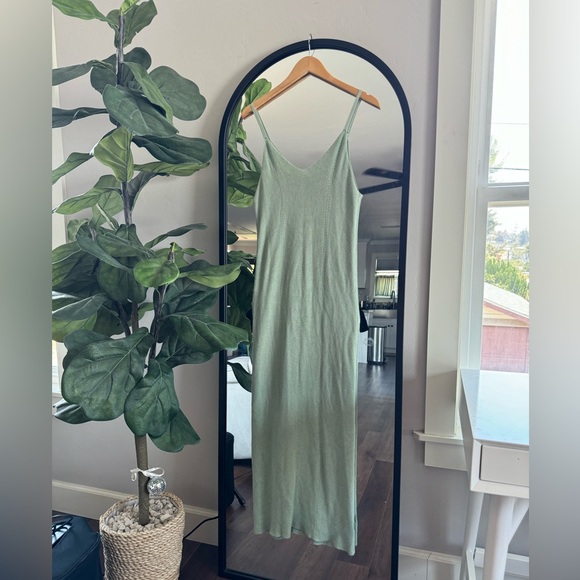 Knitted Long Dress - Picture 1 of 3